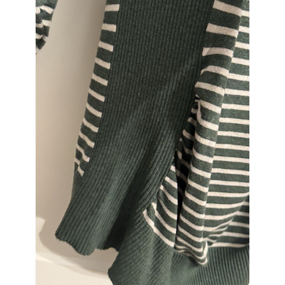 Women's 89th & Madison Green Cream Stripe Knitted Sweater Sz XL - Picture 5 of 13